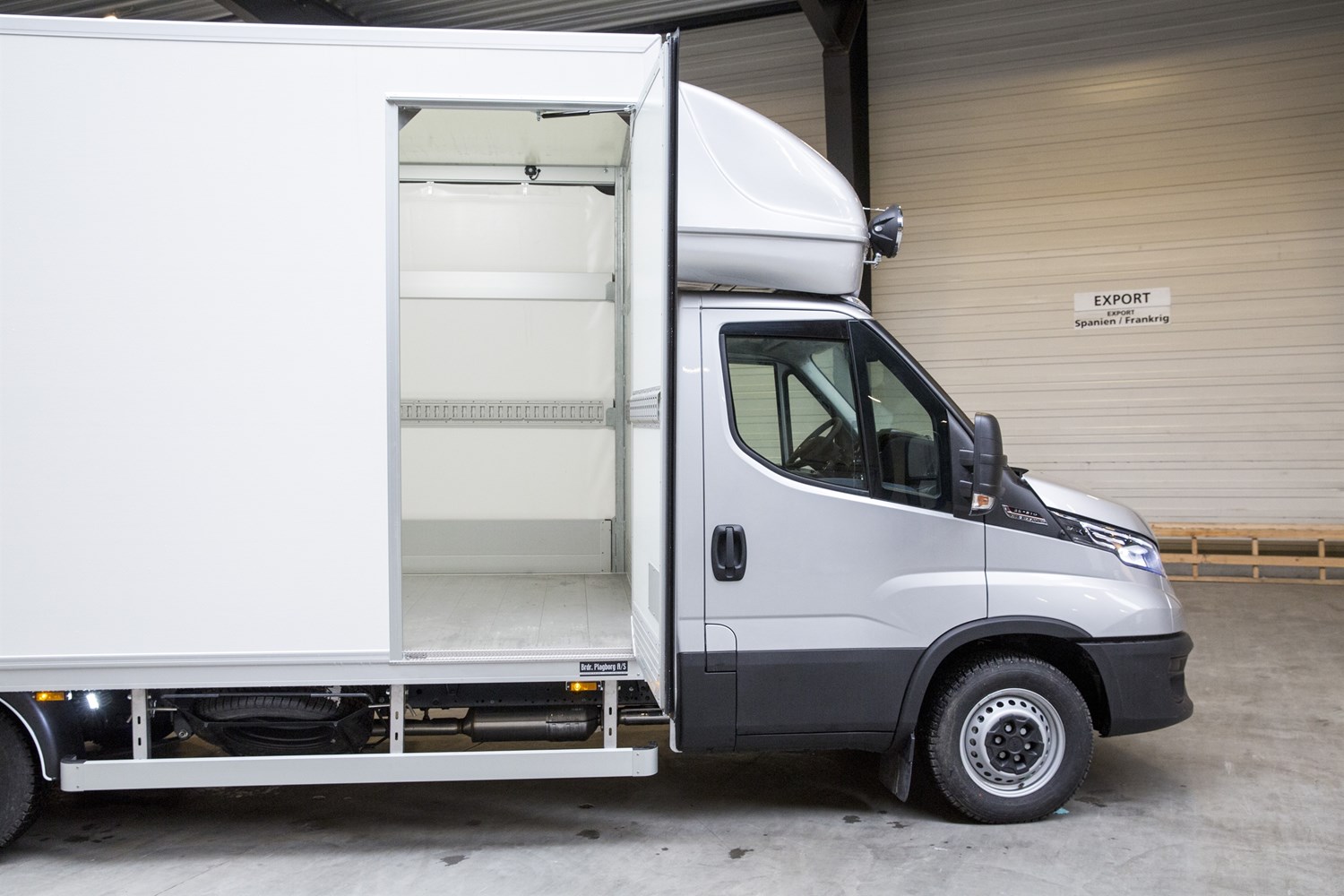 Presenningslad til varebiler i Vejle | Alu presenningslad op til 3500 kg